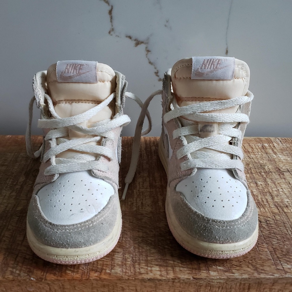 Jordan Sneakers Girls 7C Washed Pink 1 Retro High OG Suede Basketball Nike Shoes